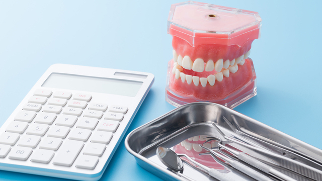 枚方市のインプラントブリッジ